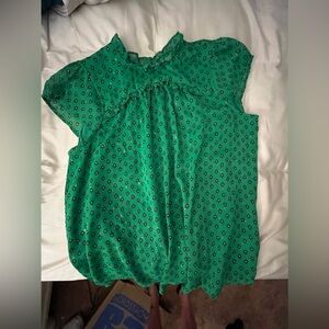 Carolina Belle sleeveless Green Ruffled flowy shirt